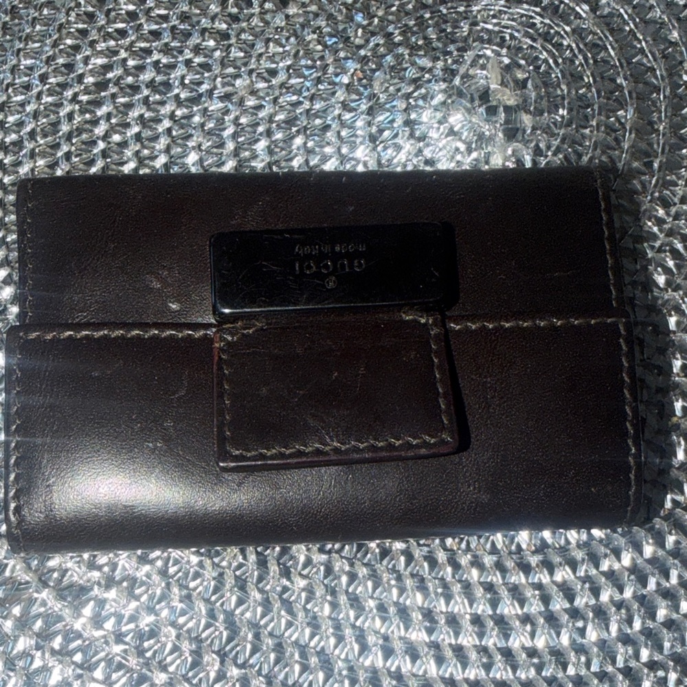 Gucci Black Leather Key Holder with Gold Hardware